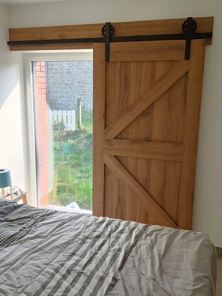 menuiserie sur mesure bois artisan saint-malo bretagne agencement porte volet